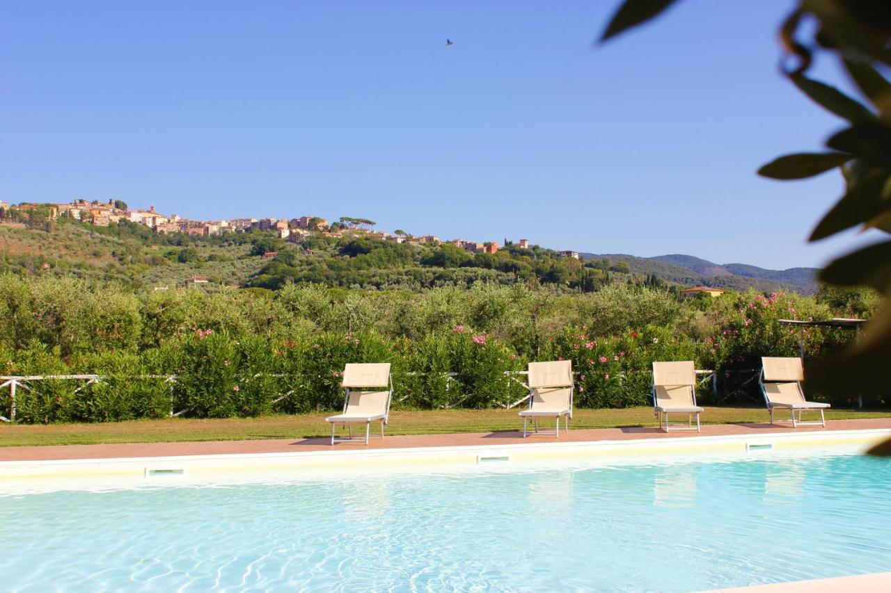 Agriturismo La Valle - By Podere Arundineto 卡斯塔涅托卡尔杜奇 外观 照片