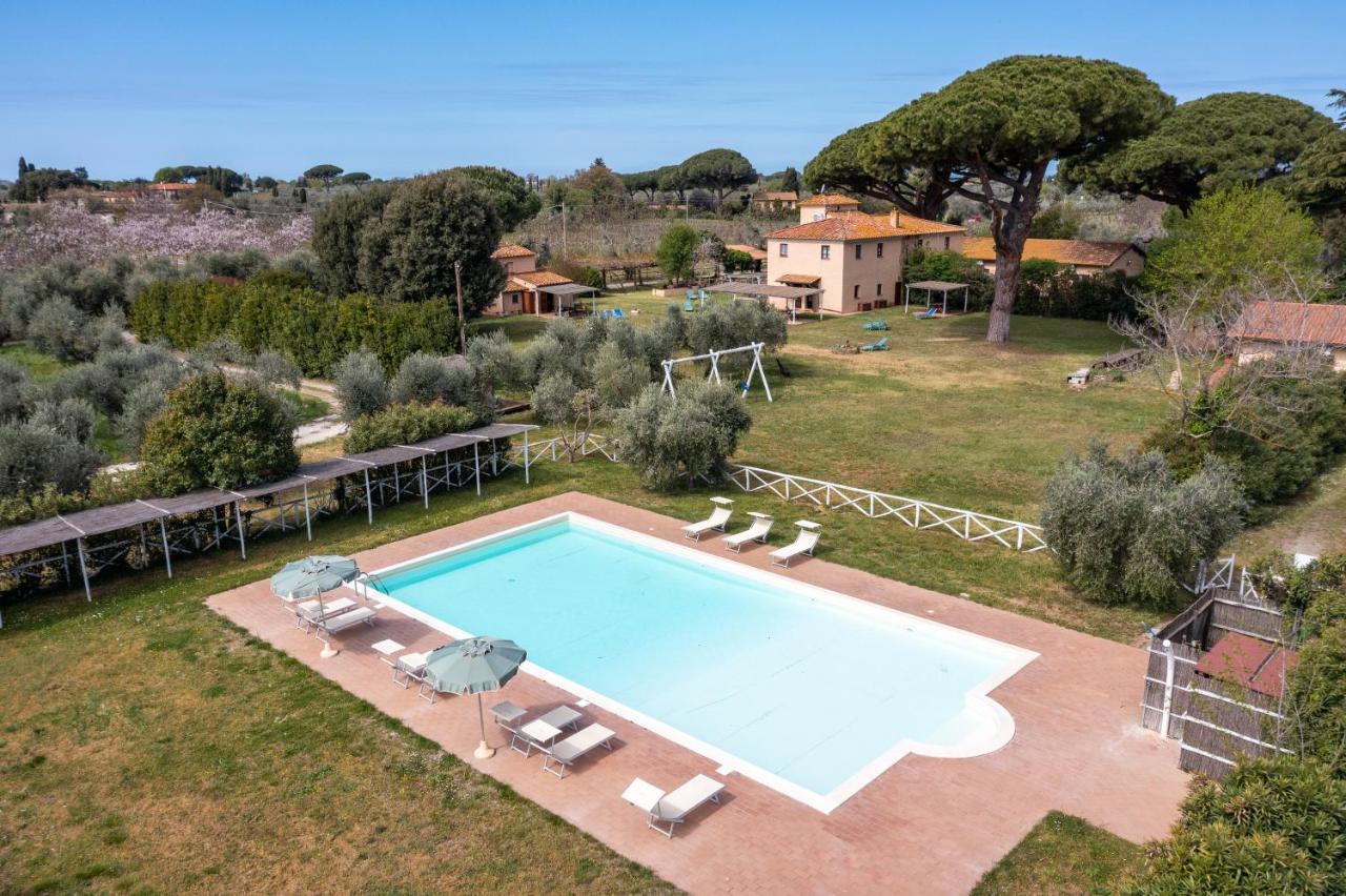 Agriturismo La Valle - By Podere Arundineto 卡斯塔涅托卡尔杜奇 外观 照片