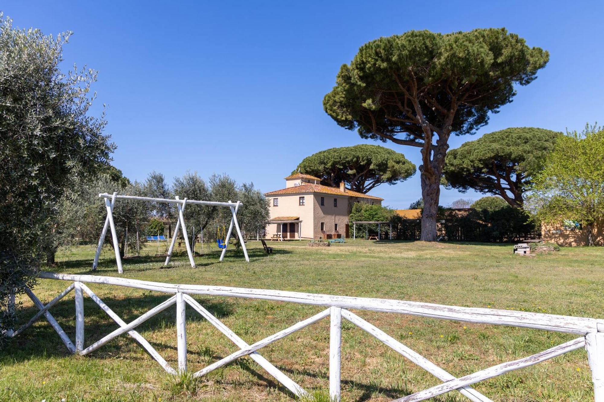 Agriturismo La Valle - By Podere Arundineto 卡斯塔涅托卡尔杜奇 外观 照片