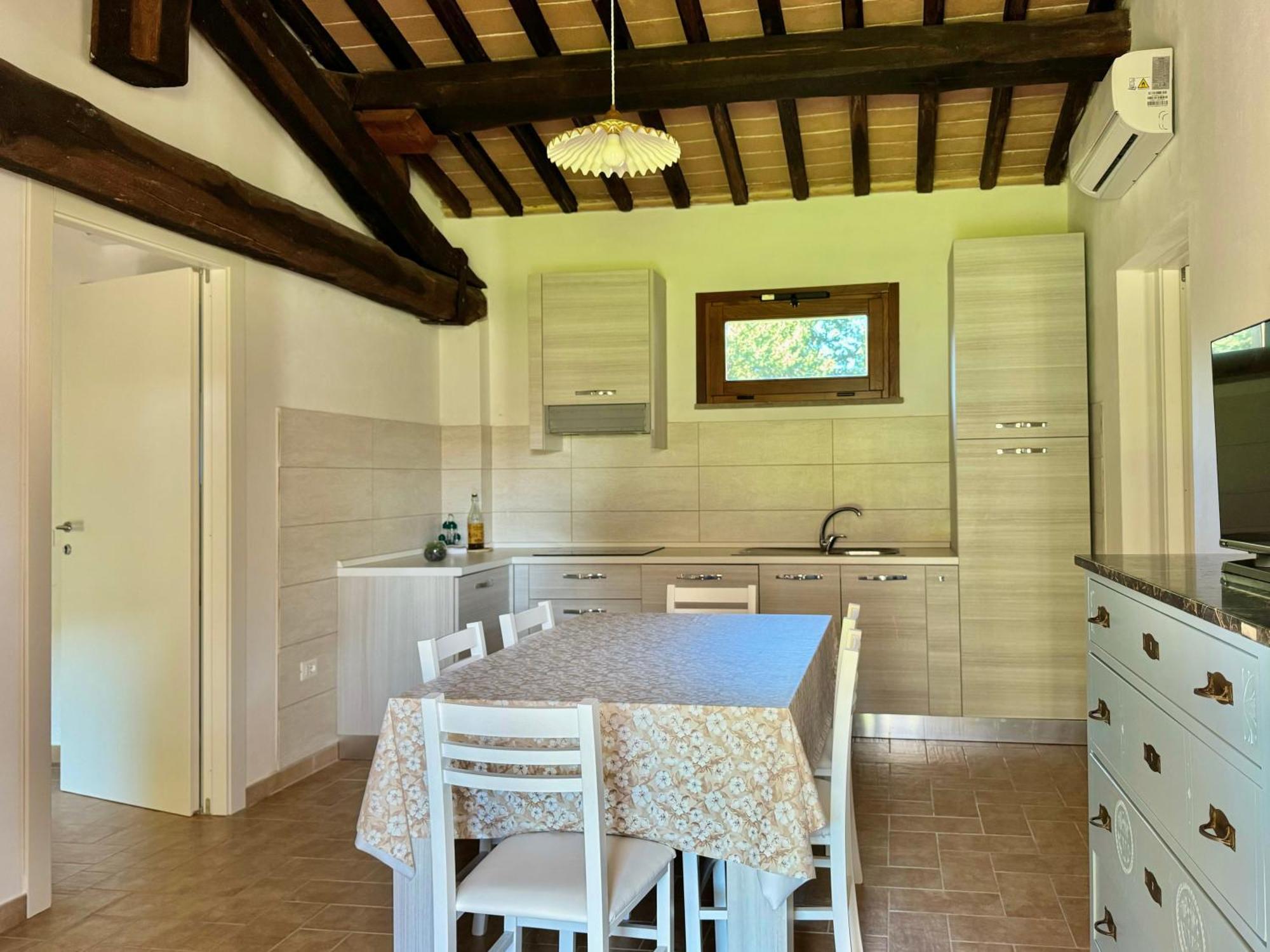 Agriturismo La Valle - By Podere Arundineto 卡斯塔涅托卡尔杜奇 外观 照片
