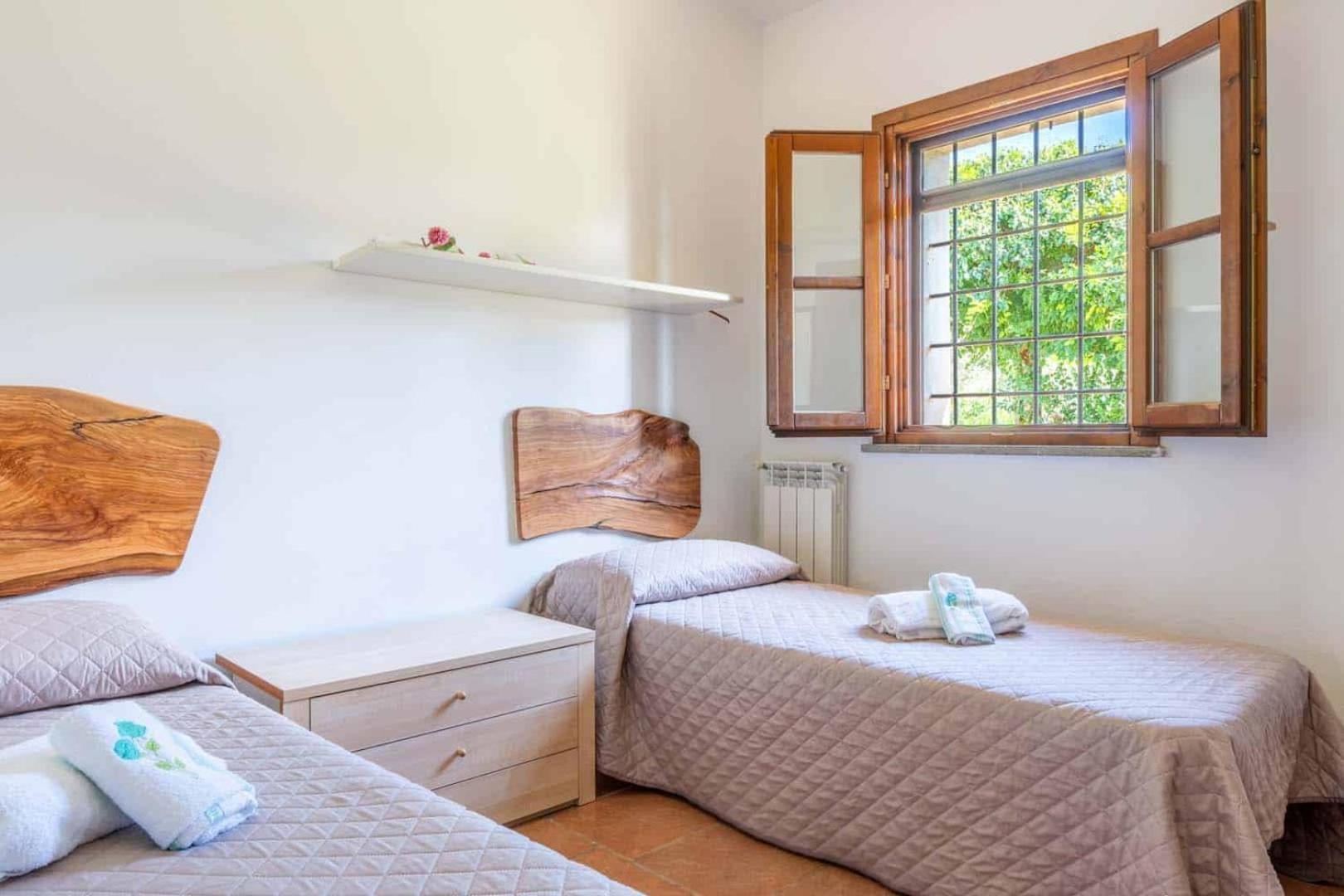 Agriturismo La Valle - By Podere Arundineto 卡斯塔涅托卡尔杜奇 外观 照片